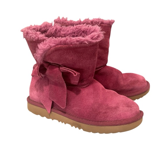 EUC GIRLS UGG Boots - Cozy Pink Suede - size 3 (Big Girl) - Picture 1 of 4